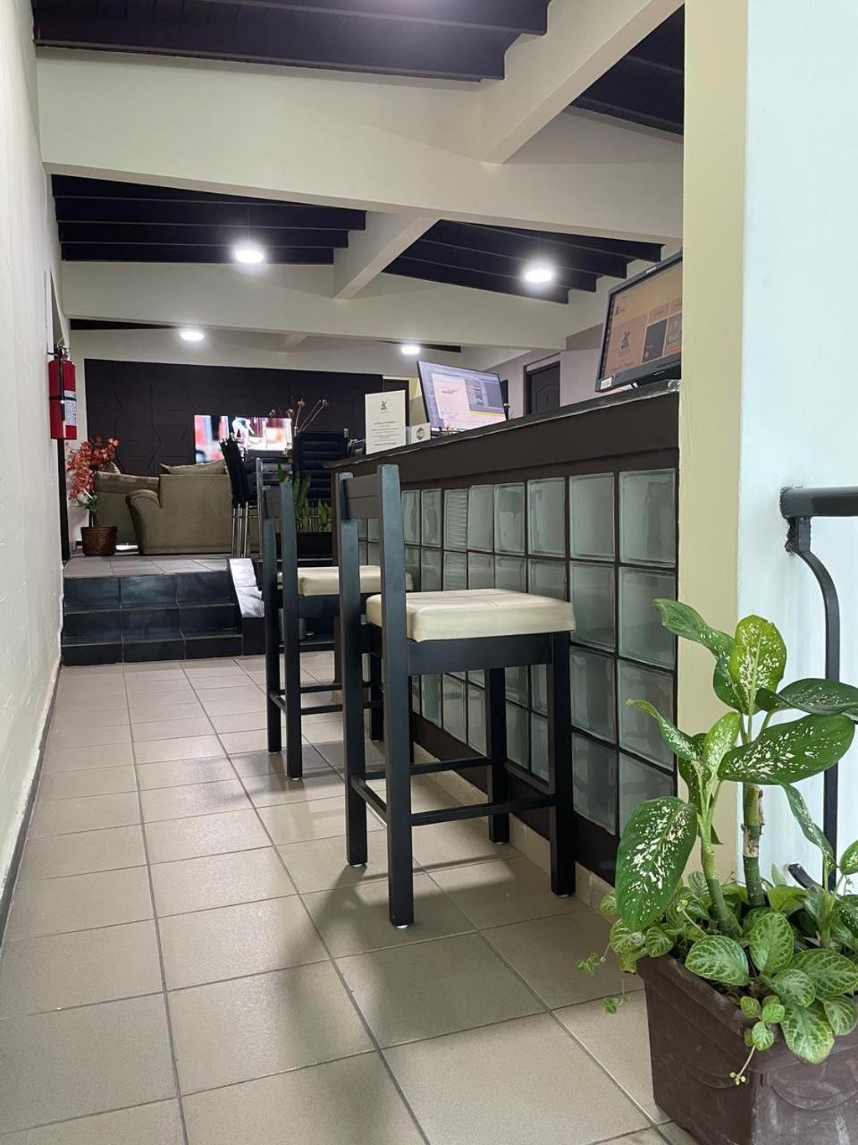 Hostal El Prado Πόλη του Παναμά Εξωτερικό φωτογραφία
