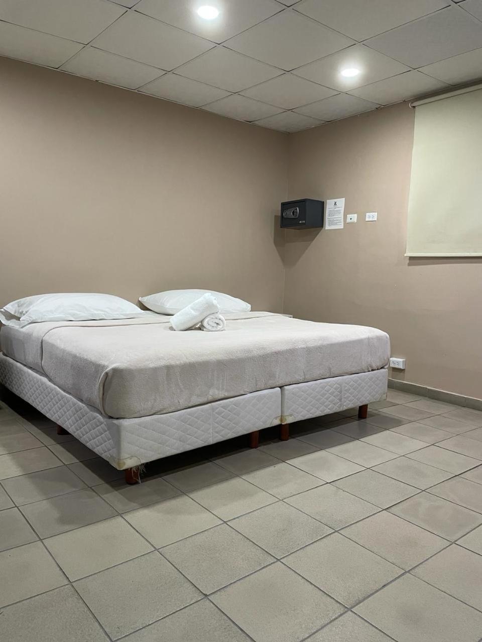 Hostal El Prado Πόλη του Παναμά Εξωτερικό φωτογραφία